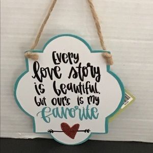 Hanging inspiration plaque.